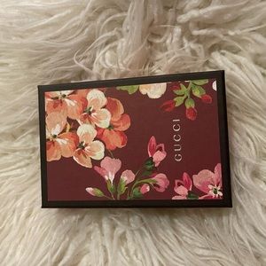 Gucci
PRE OWNED GG SUPREME BLOOMS BI-FOLD WALLET